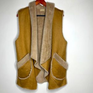 Do Everything in Love | Tan Faux Fur Western Vest | Large Pocket Boho Jacket